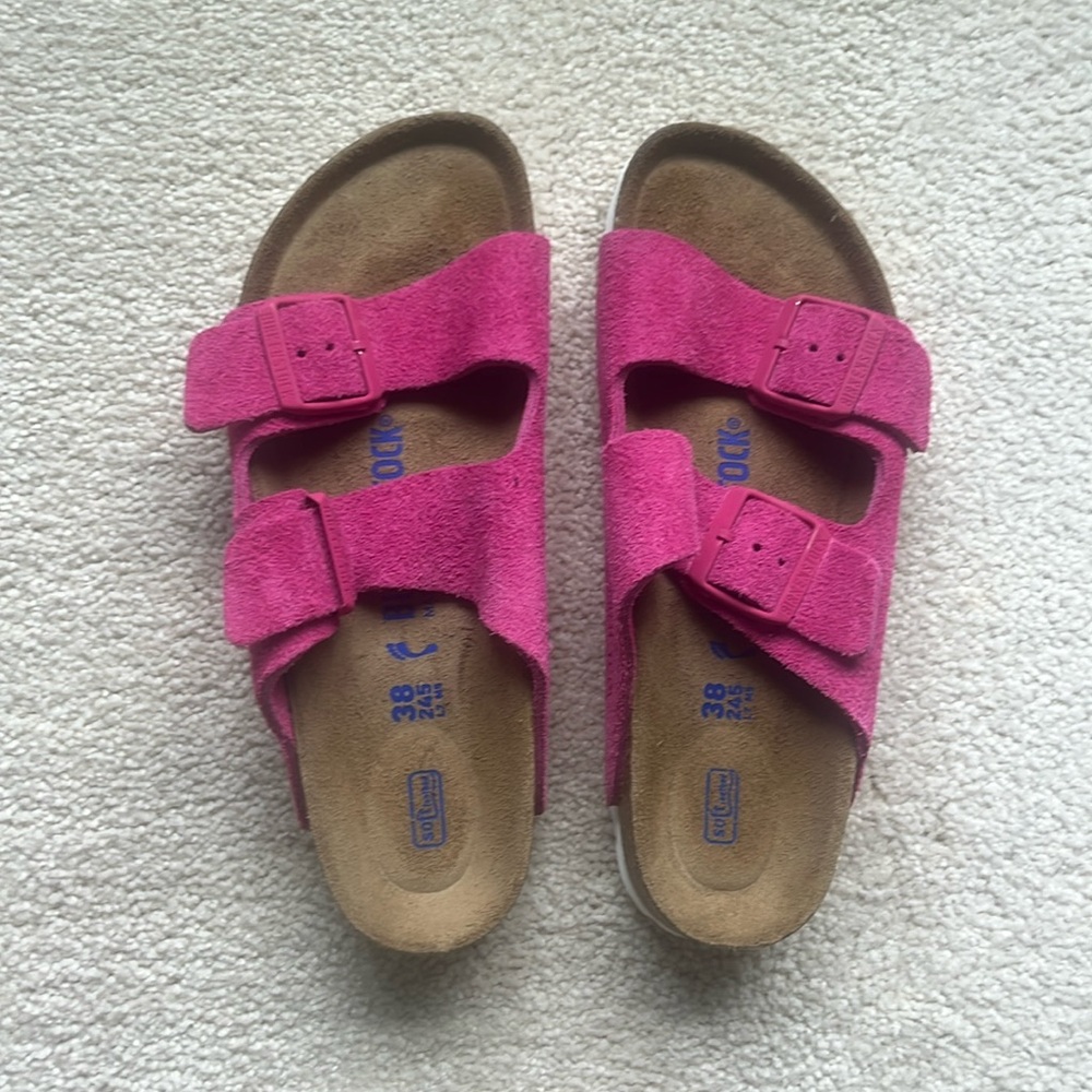 Brand New Birkenstock Pink Suede Sandals